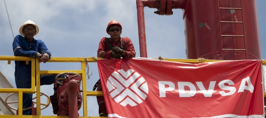 El ministro de Petróleo, Manuel Quevedo, afirmó que sanciones financieras y...