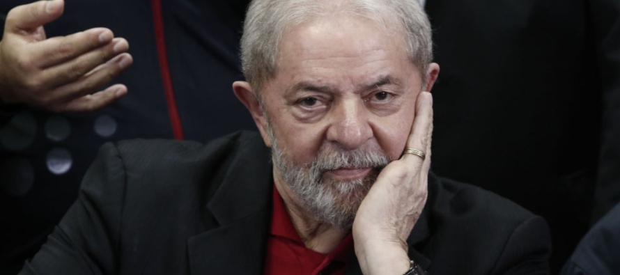 “Los argentinos tenemos un enorme cariño por Lula. Su prisión no nos pasa...