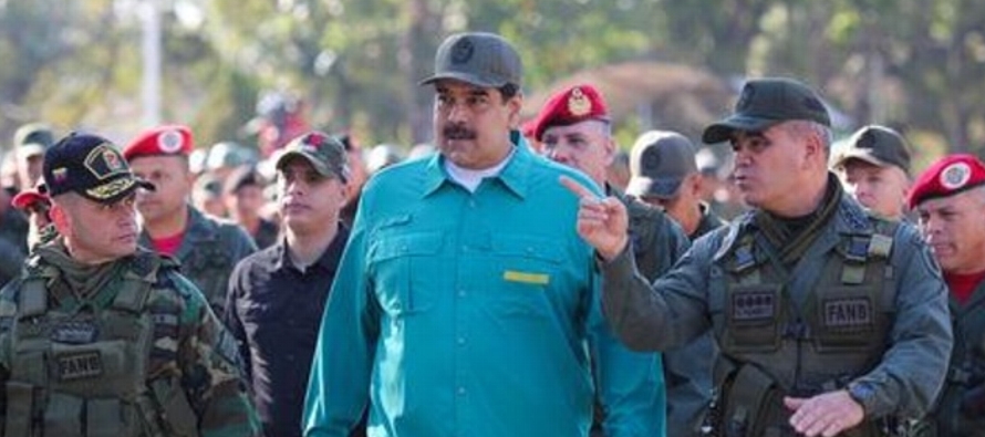 El apoyo de Maduro a Padrino, sancionado por el Departamento del Tesoro de Estados Unidos, viene...