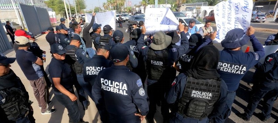 Elementos de la Policía Federal han realizado una serie de manifestaciones desde la semana...
