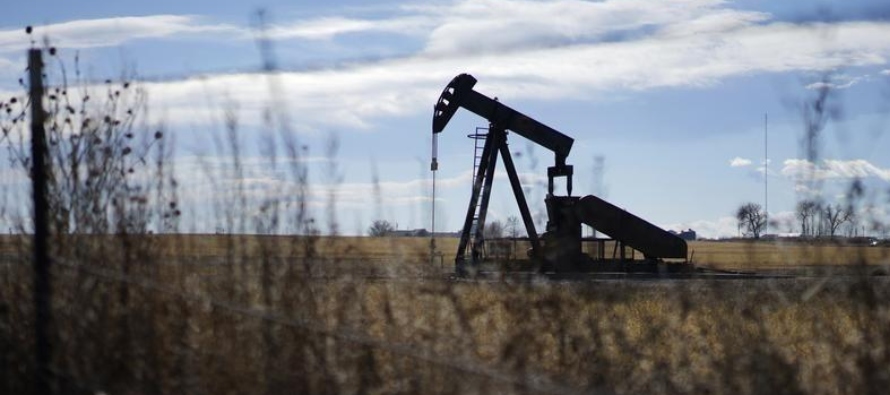 Los inventarios de petróleo en Cushing, Oklahoma, punto de entrega del contrato West Texas...