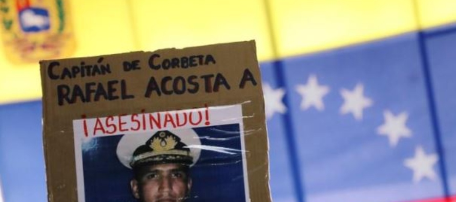 El capitán de corbeta Rafael Acosta fue detenido el 21 de junio por presunta...