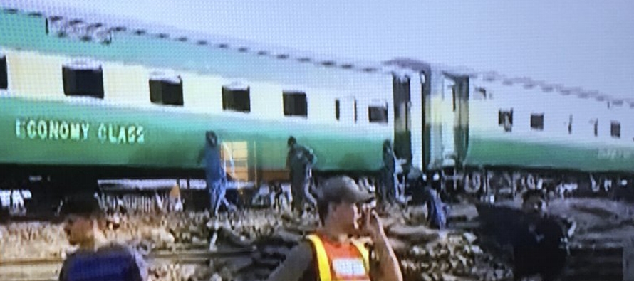 El tren de mercancías estaba detenido cuando el convoy de pasajeros se estrelló...
