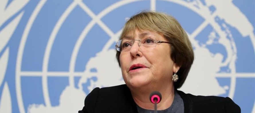 El líder 'chavista' reprocha a Bachelet que el texto es un "calco" de...