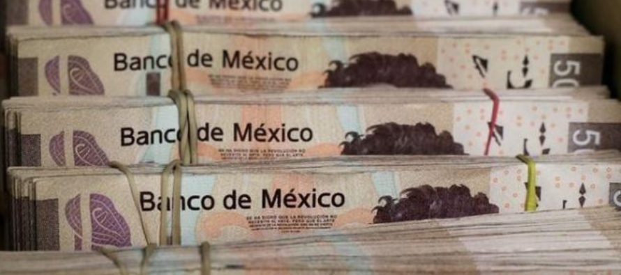 La moneda mexicana cotizaba al cierre en 19.0861 por dólar, con una baja del 0,61%.