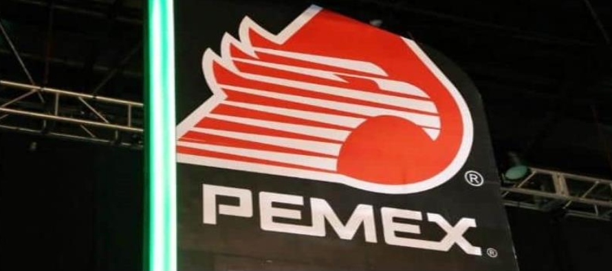 El titular de Pemex enfatizó que el plan establece las medidas para enfrentar los...