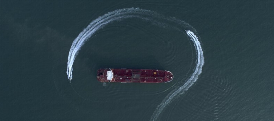 Marine Traffic, un cibersitio que rastrea el tránsito de embarcaciones en todo el mundo,...