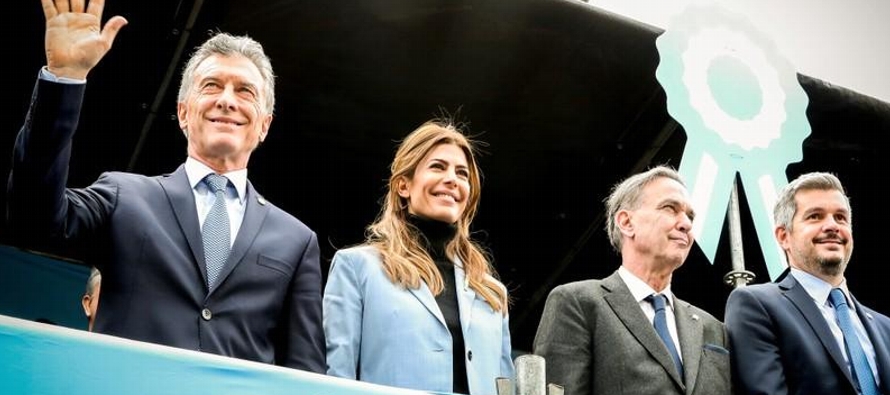 “El creciente riesgo de cambio de políticas en Argentina podría representar una...