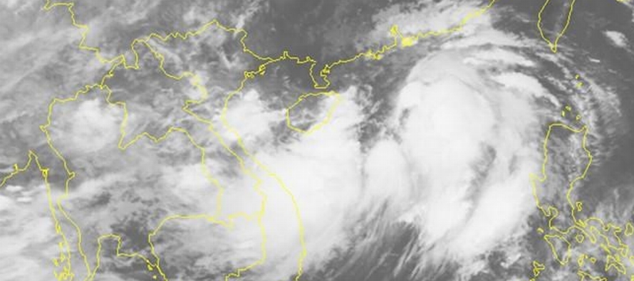 El Observatorio de Hong Kong emitió un aviso por ciclón tropical de nivel 8, en una...