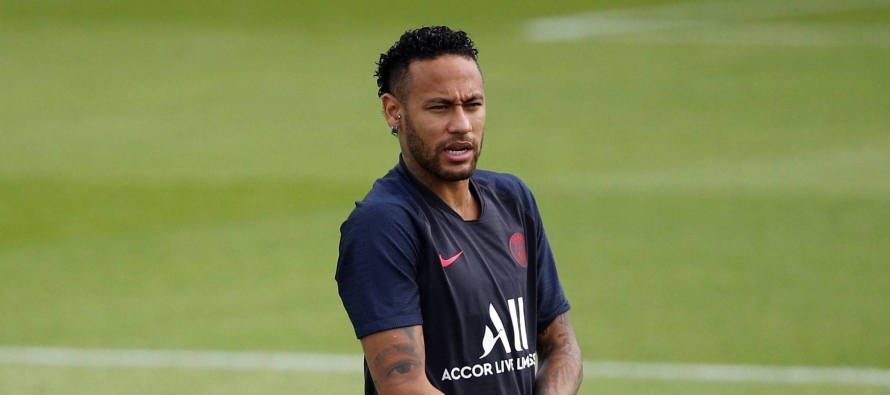 En París, Neymar ya parece condenado. La hinchada se cansó de sus tonterías....