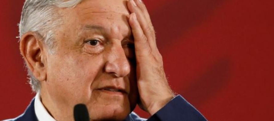 Un reportero le preguntó a López Obrador si había alguna señal de una...