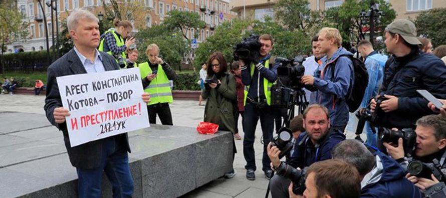 Moscú ha sido sacudido por las protestas semanales durante más de un mes desde que...