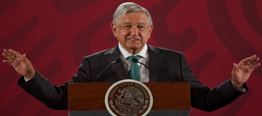 El presidente mexicano Andrés Manuel López Obrador ofrecerá su primer informe...