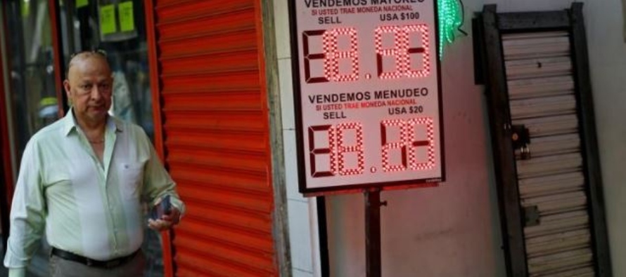  El real brasileño cotizaba con una ganancia de 0,15% frente al dólar, en tanto el...