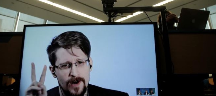 Un portavoz de Snowden no pudo ser contactado inmediatamente y la editorial Macmillan no...