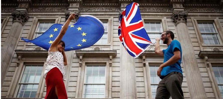 Reino Unido quiere un acuerdo para guiar su relación con su mayor socio comercial...