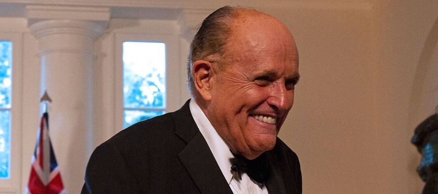 El nombre de Rudy Giuliani, de 75 años, se situó en el centro del escándalo el...