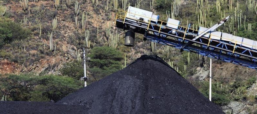 El carbón representa alrededor del 80% de las regalías mineras del país...