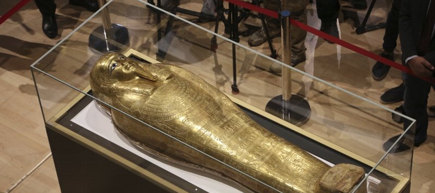 El ataúd contuvo alguna vez la momia de Nedjemankh, un sacerdote del periodo ptolomaico,...