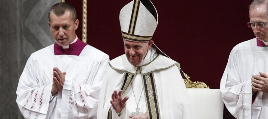 De ese modo, el pontífice abrió el extraordinario mes misionero, por él...