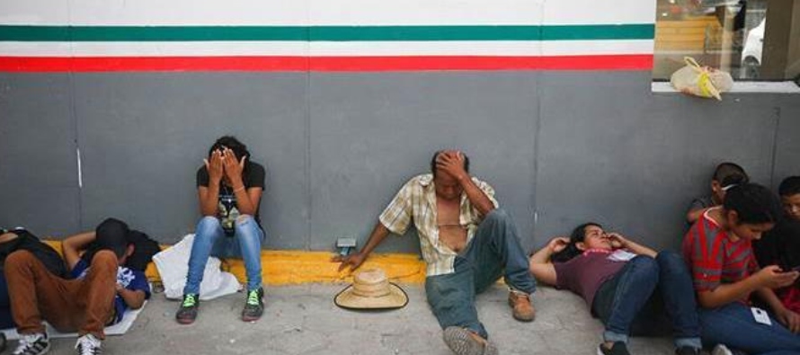 En 2014, México recibió 2,100 solicitudes de asilo. En los primeros ocho meses de...