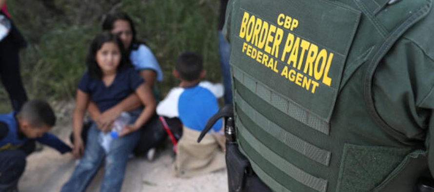 Tras interrogar a la familia, las autoridades arrestaron a un inmigrante que admitió que...