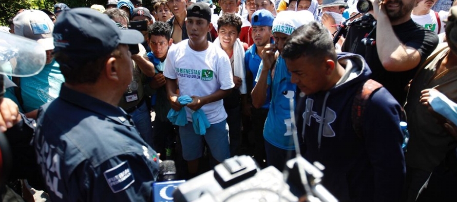 Las fuerzas del orden evitaron que el contingente saliera del estado sureño de Chiapas,...