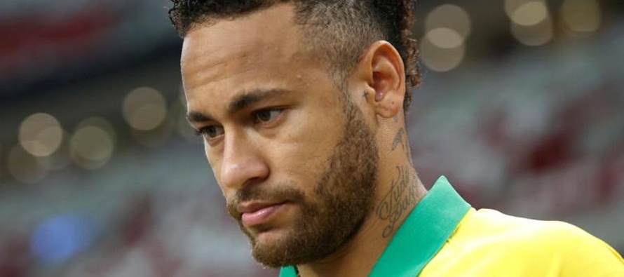 Neymar se lesionó los isquiotibiales en el empate 1-1 entre Brasil y Nigeria en un amistoso...