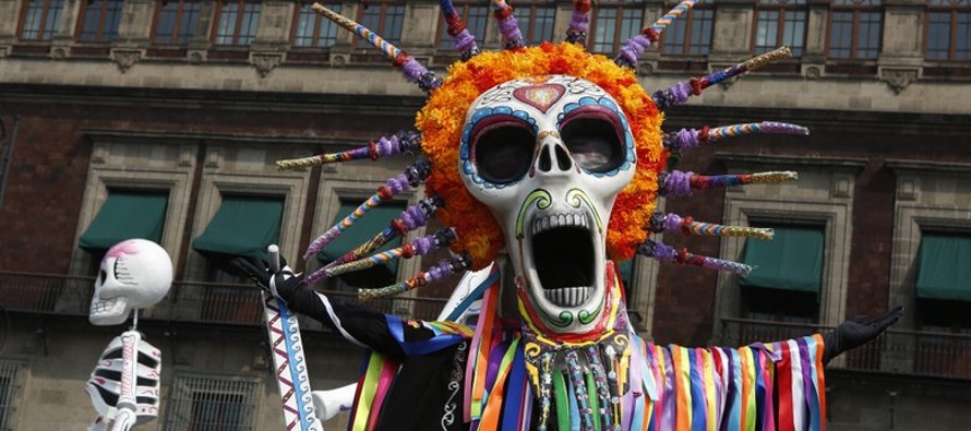 A menudo malinterpretada como el equivalente mexicano del Halloween, la festividad de Día de...