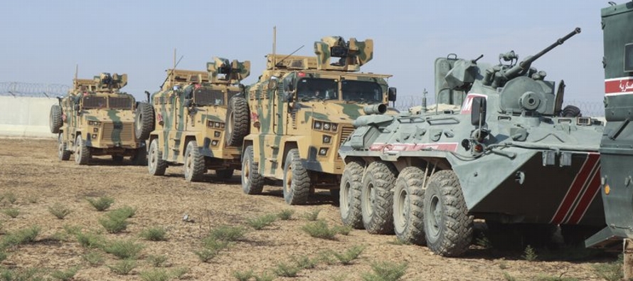 El ministerio de Defensa de Turquía dijo que el primer patrullaje cubrió una zona de...