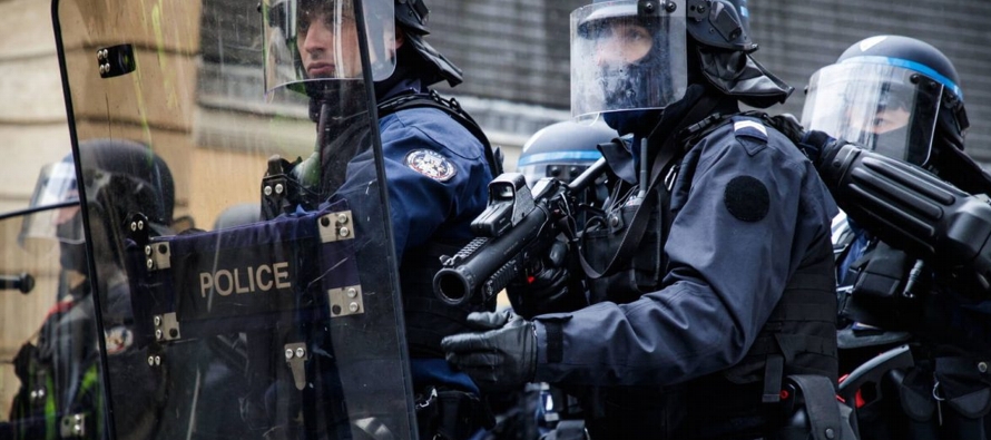 Los sindicatos policiales sospechan que bandas rivales de diferentes barrios están...