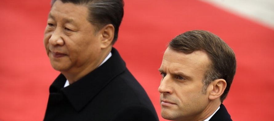 China y Francia firmaron el miércoles acuerdos comerciales por un valor total de 15,000...