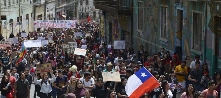 El gobierno de Chile anunció el domingo el inicio de un proceso para reformar la...