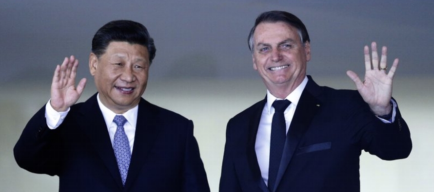 Ahora, más pragmático, el presidente Bolsonaro recibe a su homólogo chino, Xi...