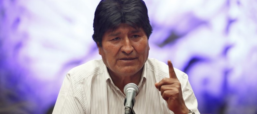 El gobierno de Guatemala reconoce a la senadora opositora Jeanine Áñez como...