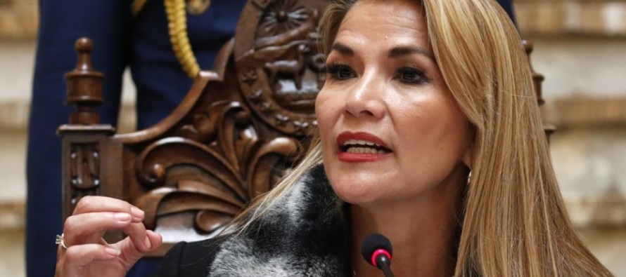 La canciller Karen Longaric dijo en rueda de prensa que Bolivia deja UNASUR porque en los hechos...