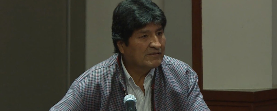 Tras la salida de Morales, el mando en Bolivia fue asumido por la senadora opositora Jeanine...