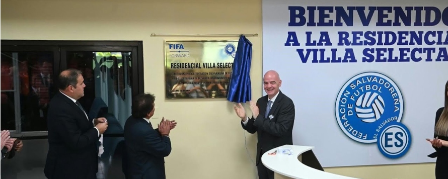 El dirigente de la FIFA habló durante la inauguración de la denominada "Villa...