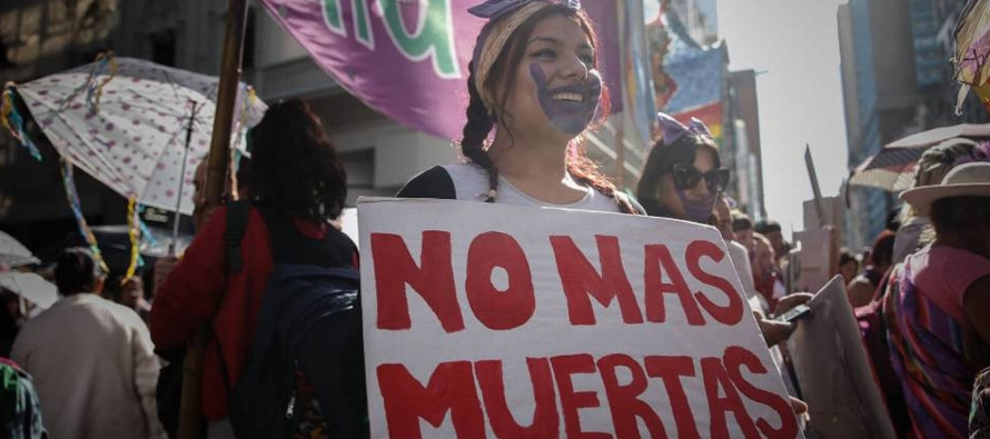 "Los feminismos latinoamericanos salimos a la calle contra el golpe en Bolivia y contra el...