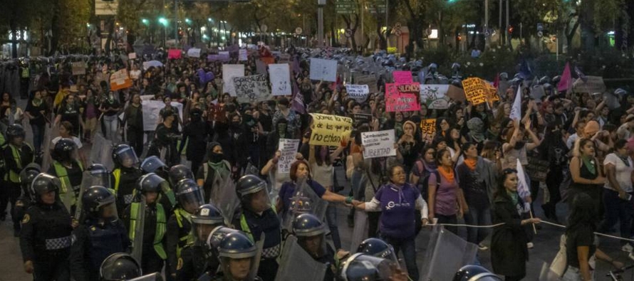 En México, la violencia machista acabó con 3.742 mujeres en 2018, los últimos...