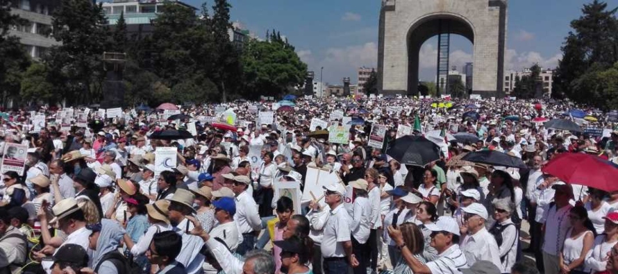 La protesta del domingo es contra el presidente Andrés Manuel López Obrador, quien...