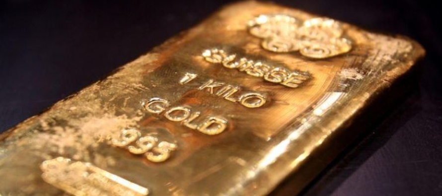 El oro al contado cerró estable en 1.463,96 dólares por onza, mientras que los...