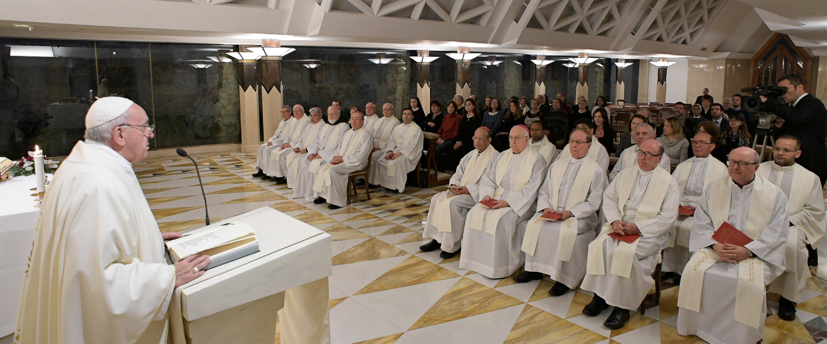 Hoy, 3 de diciembre de 2019, en la homilía de la Misa en la Casa Santa Marta, el Santo Padre...