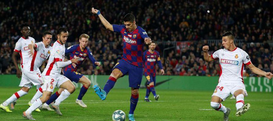 Lionel Messi anotó un “hat-trick” para el Fútbol Club Barcelona, que...