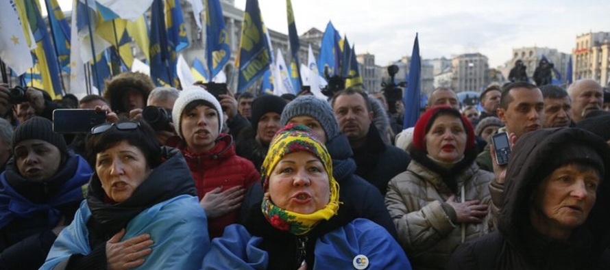 Muchos ucranianos temen que el presidente Volodymyr Zelenskiy, un político de escasa...