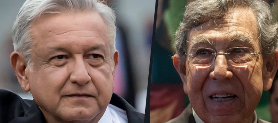 El escritor Mario Vargas Llosa, el expresidente de Uruguay José Mujica y el fundador del...