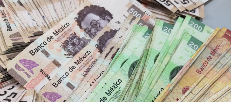El peso mexicano avanzaba un 0,25% impulsado por el optimismo comercial, luego de que México...