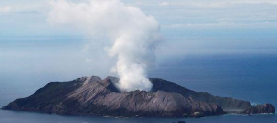 El volcán de White Island se encuentra en una condición “altamente...