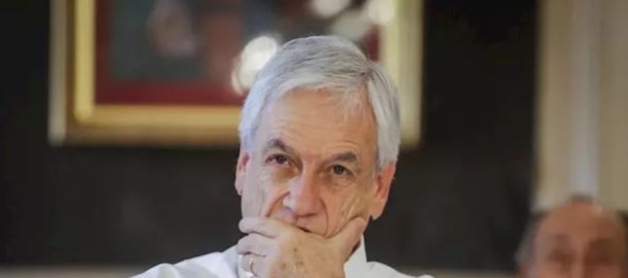 Mientras el rechazo a Piñera sigue escalando su aprobación, en cambio, se ha...