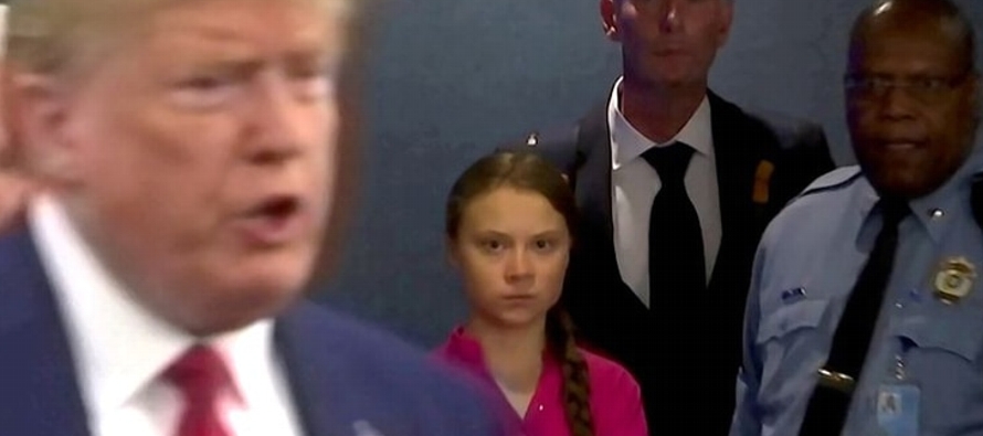 Un video de la ambientalista de 16 años observando a Trump con lo que la prensa...